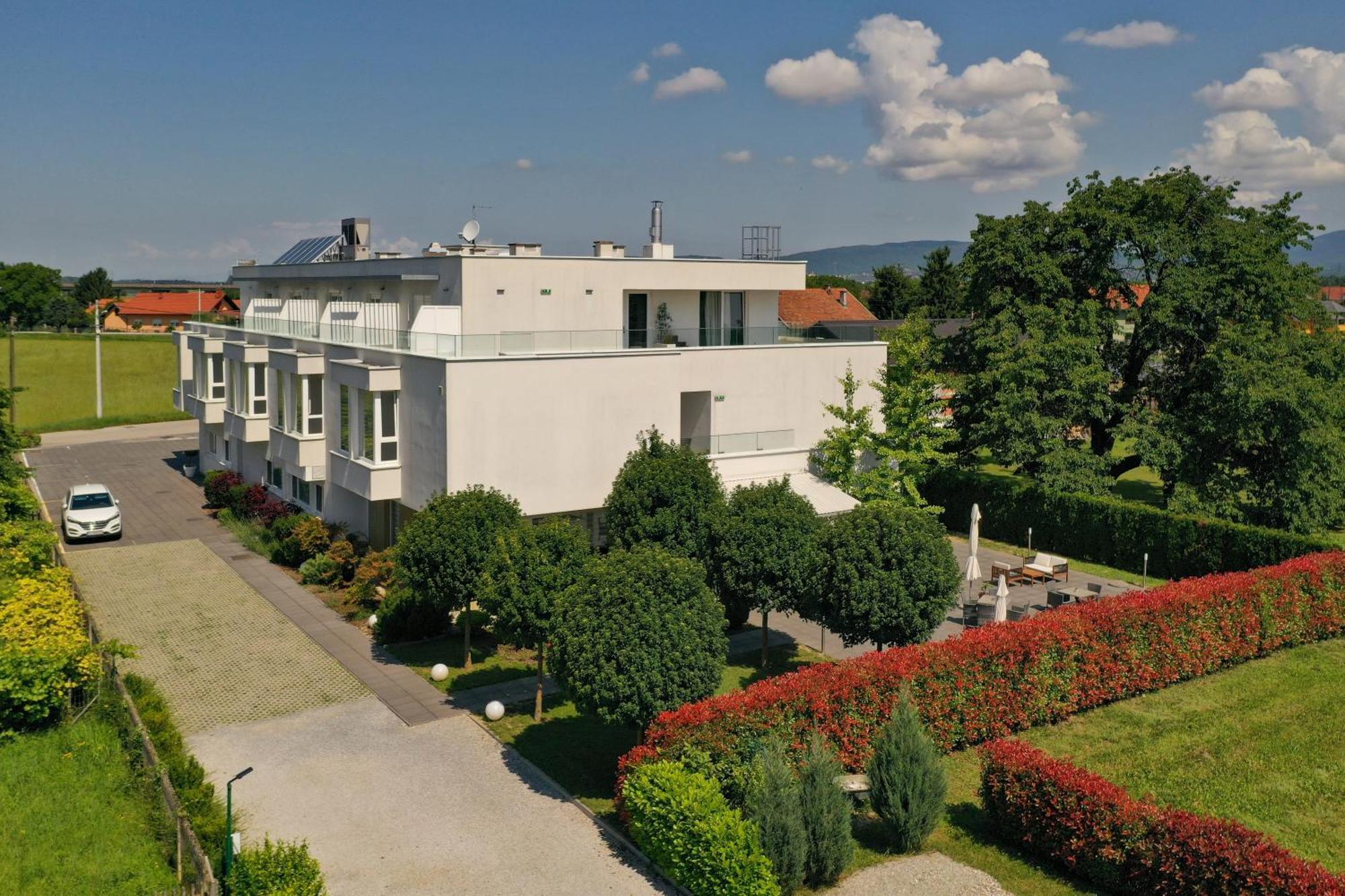 Hotel Magdalena Zagreb Exterior photo