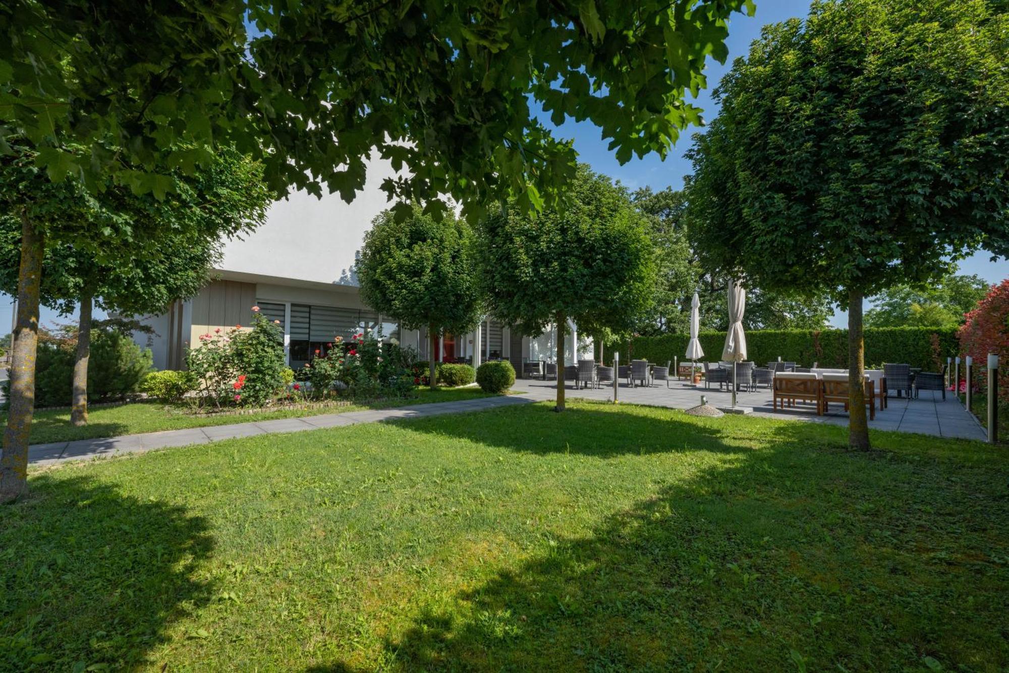 Hotel Magdalena Zagreb Exterior photo