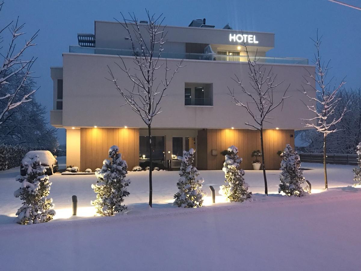Hotel Magdalena Zagreb Exterior photo